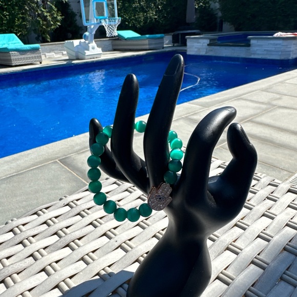 Green Beaded Bracelet with Hamsa Charm - Picture 3 of 3